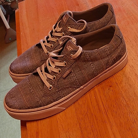Vans - Picture 2 of 5